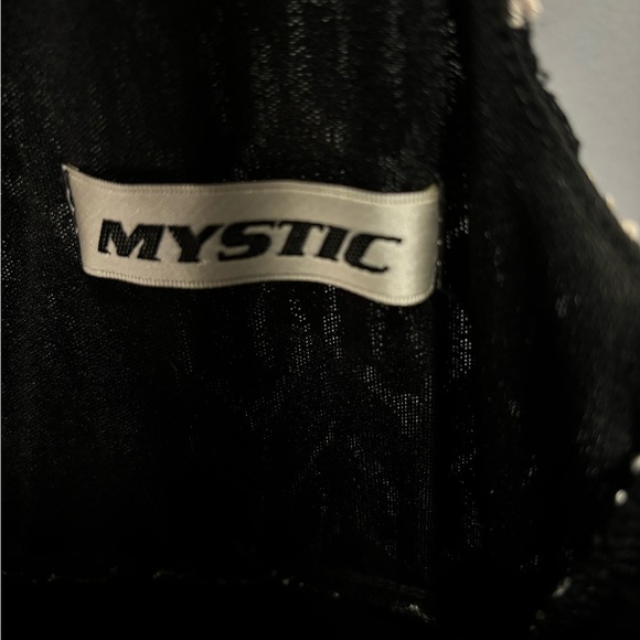 Mystic Black and Cream Zigzag Mini Dress - Picture 3 of 3